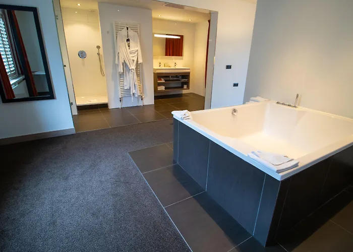 Der Valk - 's-hertogenbosch 4*